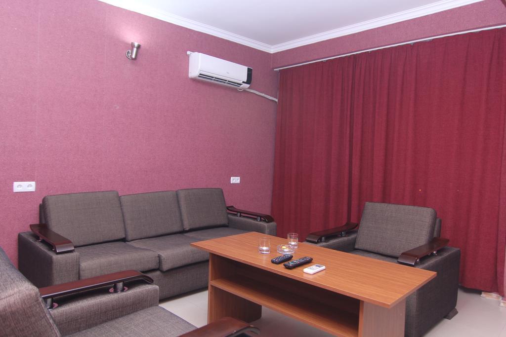 Hotel Rustavi Rustawi Zimmer foto